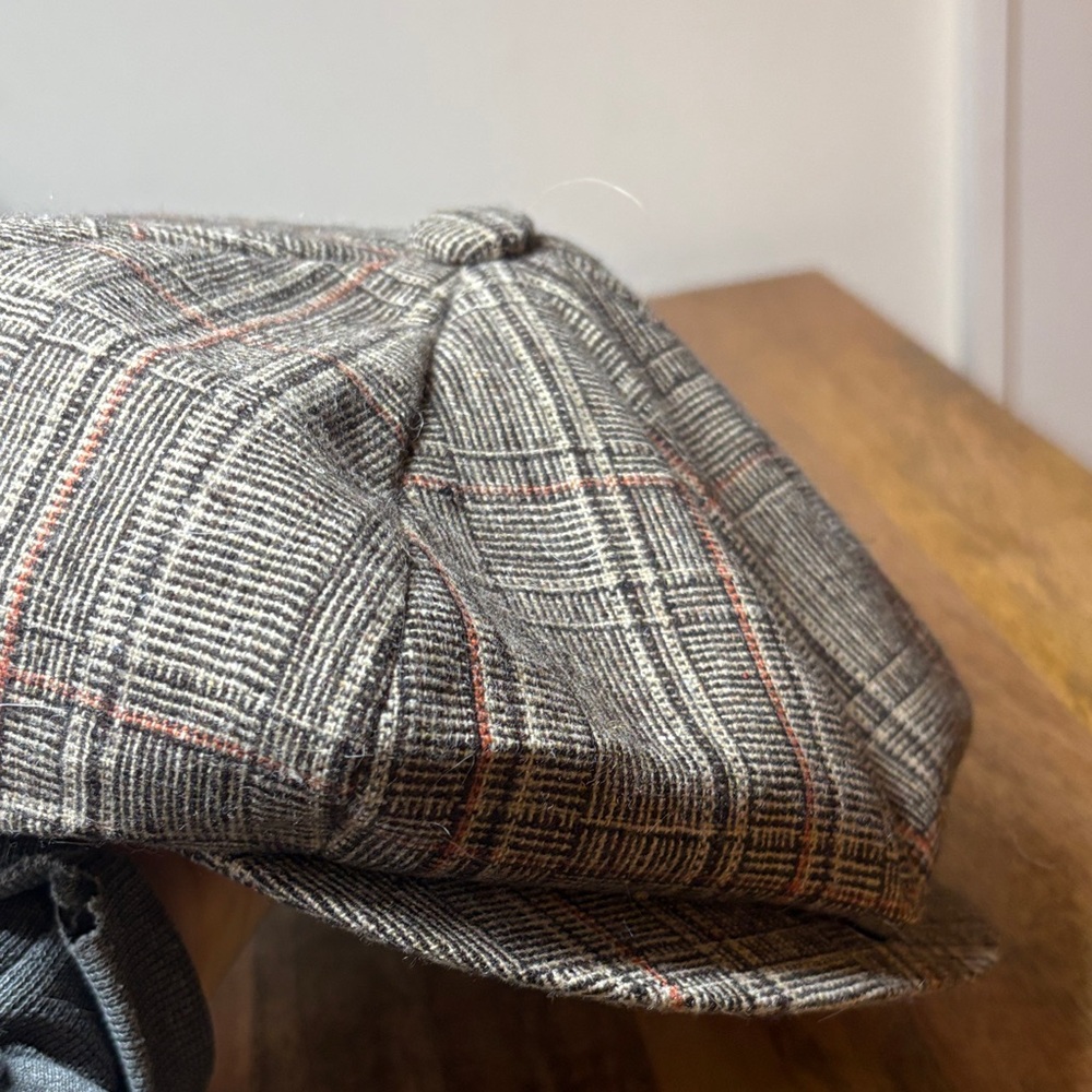 Country Gentleman Brown Plaid Wool Velcro back Newsboy Cap One Size